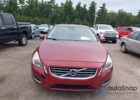2013 Volvo S60 T5 from USA, damaged, VIN YV1612FH1D2183784